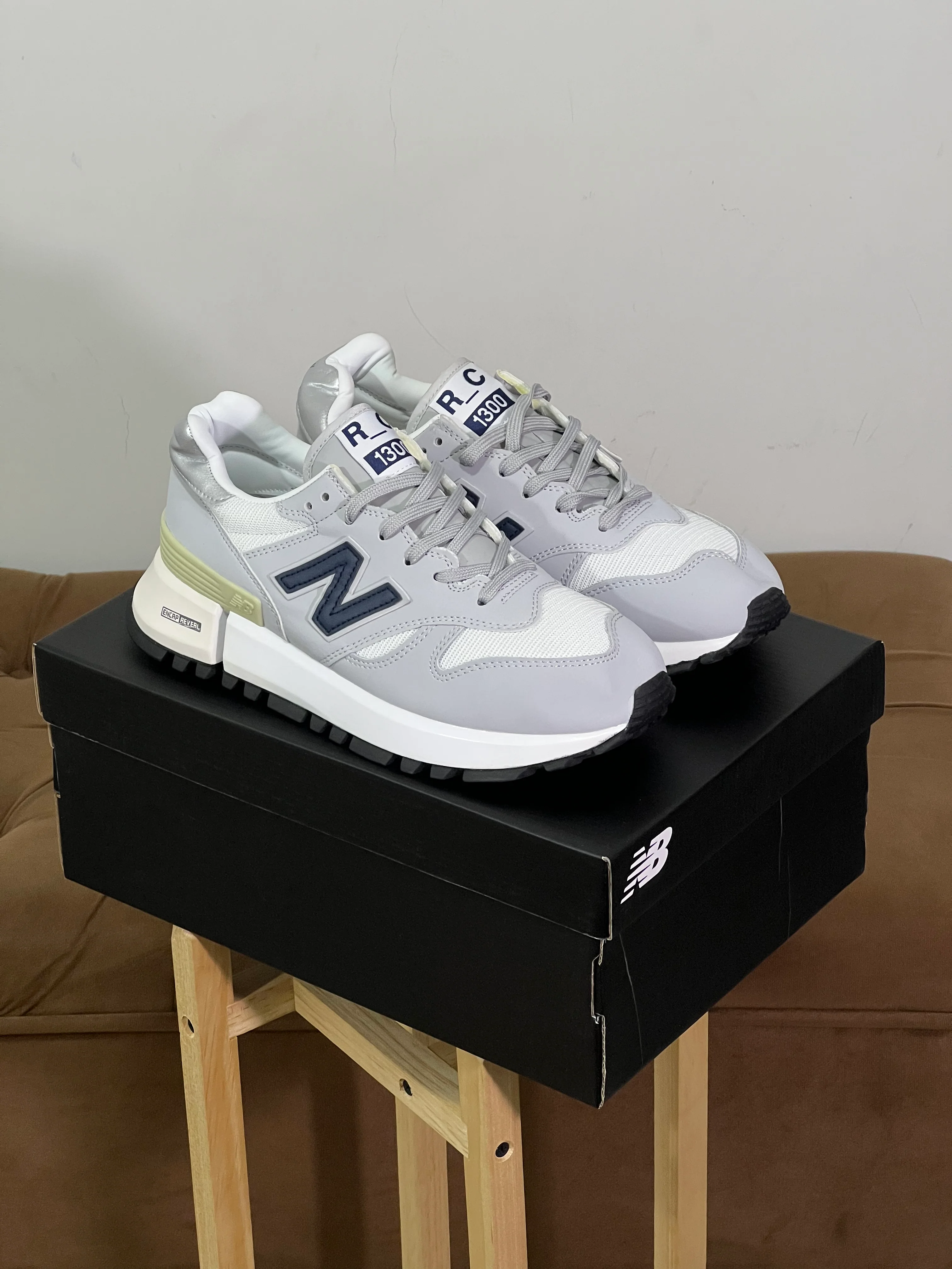 Tenis New Balance 1300